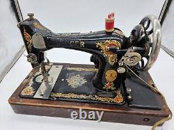 Working Singer 128 Sewing Machine La Vencedora Ornate Art Deco Wood Case