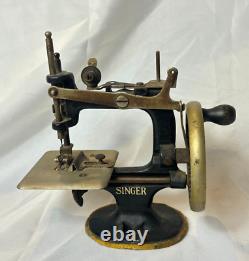 1910 -1934 Machine à coudre miniature Singer Sew Handy Model 20 jouet pour enfants