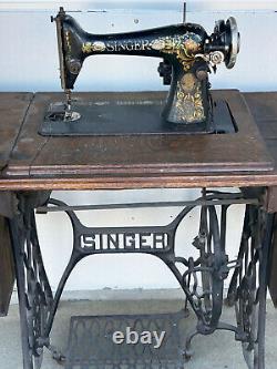 1911 Antique Singer Sewing Machine Table Armoire En Fonte De Fer Base Ornée Gilt