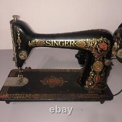 1918 Machine à coudre Singer modèle 66 Red Eye antique fonctionne parfaitement