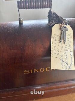 1928 SINGER 99-13, a été fabriquée à l'usine Singer Elizabethport, New Jersey, USA
