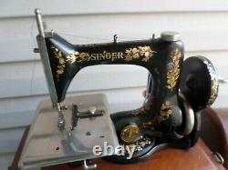 Antique 1905 Singer 24 Chain Stitch Hand Crank Machine À Coudre Avec Bentwood Case