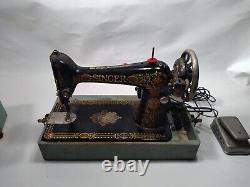 Antique 1922 Singer Rouge Eye Cast Iron Sewing Machine Model 66 Pédalier De Boîtier Moteur
