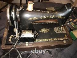 Antique 1922 Singer Sewing Machine #99 Works Original/bentwood Case/knee Control
