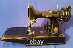 Antique 1953 Singer 221- Featherweight Sewing Machine Case Pedal Beauty