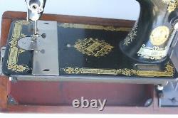 Antique Hand Cranked Sewing Machine, Allemand Machine À Coudre Couture Studio Décor W