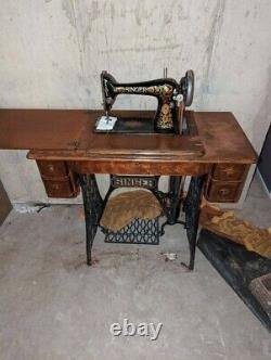 Antique Modèle De Machine De Souvetage Du Royaume-uni 66 Red Eye Hand Crank W Cabinet