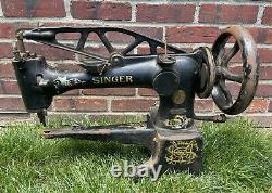 Antique Singer 29-4 Industrial Cobbler Treadle En Cuir Machine À Coudre Commerciale