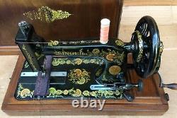 Antique Singer 48k Machine À Coudre Avec Boîtier Et Ottoman Oeillets Décals 1903