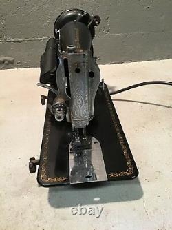 Antique Singer Cabinet Mount Sewing Machine Model 15 Testé Avec Pedal