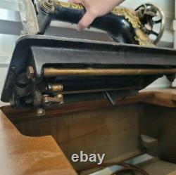 Antique Singer Red Eye No 66 Treadle Sewing Machine Cabinet D'origine