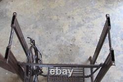 Antique Singer Sewing Machine Base Cast Fer Pressé Côtés Métalliques #1551