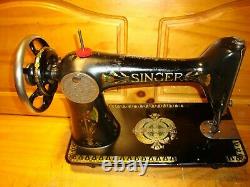 Antique Singer Sewing Machine Head Modèle 66 Lotus, Entretenu
