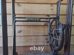 Antique Singer Sewing Machine Table Jambes En Acier Jambes Avec Cast Iron Center