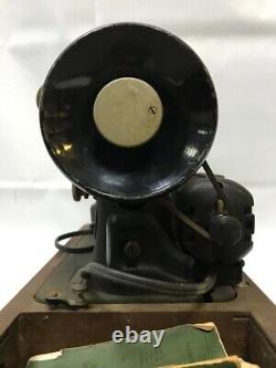 C'est La Fin! Vintage Singer 1948 Modèle 128-23 Machine À Coudre Avec Boîtier D'origine