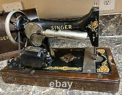 Chanteur 128 Machine À Coudre Antique 1925 + Bentwood Case Kneebar Clé Utilisé Testée