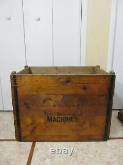 Énorme Antique Chanteur En Bois Machine À Coudre Machine D’expédition Caisse Faite Dans La Table