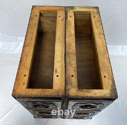 Ensemble de 6 tiroirs en bois avec une machine à coudre Singer antique à pédale à triple tiroir