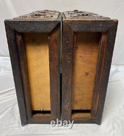 Ensemble de 6 tiroirs en bois avec une machine à coudre Singer antique à pédale à triple tiroir