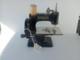 La Singer Manufacturing Co. Machine à Coudre Miniature Vintage 20