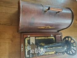 Machine À Coudre Singer Vintage W. Gear Beautiful Wood Case C. 1913 Featherweight
