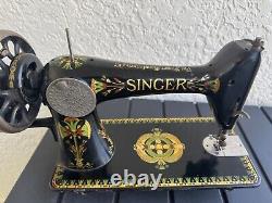 Machine à coudre Antique Singer 66 Lotuse de 1910 en très bon état