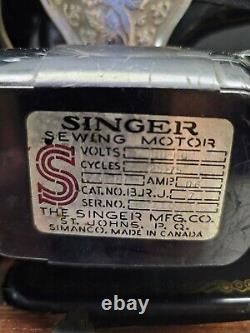 Machine à coudre Antique Singer Manufacturing Co. Modèle 128 Numéro de série JC157026 Testée