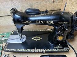 Machine à coudre SINGER 15-91 Vintage de 1951 à entraînement par engrenage plume