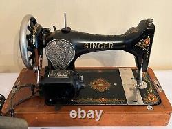 Machine à coudre SINGER ANTIQUE de 1911 avec boîtier en bois, numéro de série #958624