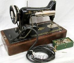 Machine à coudre SINGER antique, modèle no 99, levier de contrôle au genou, 1926, boîtier en bois courbé
