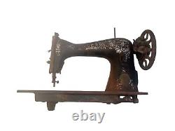 Machine à coudre Singer 03140969 de 1879 (Antique)