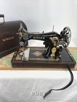 Machine à coudre Singer 128 Vintage Heavy Duty avec service dans un boîtier en bois cintré La Vencedora