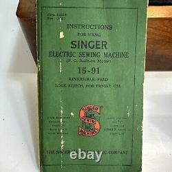 Machine à coudre Singer 15-91 de 1952 vintage AL209047 Fonctionne parfaitement avec sa boîte et sa pédale de pied