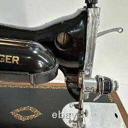 Machine à coudre Singer 15-91 de 1952 vintage AL209047 Fonctionne parfaitement avec sa boîte et sa pédale de pied