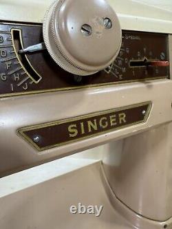 Machine à coudre Singer 401a avec pédale Idéale pour le patchwork! Vintage Testée