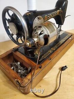 Machine à coudre Singer 66-1 Antique Vtg Red Eye Heavy Duty + MOTEUR RARE SERVI