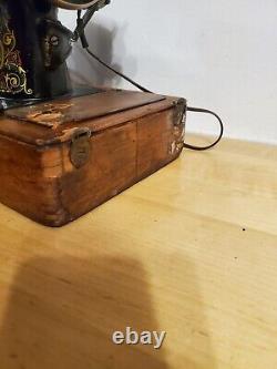 Machine à coudre Singer 66-1 Antique Vtg Red Eye Heavy Duty + MOTEUR RARE SERVI