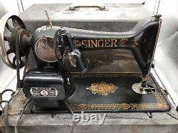 Machine à coudre Singer 66 antique à pédale avec tête à œil rouge, robuste, fonctionne! LIRE