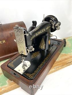 Machine à coudre Singer 99K vintage de petite taille et robuste, avec boîtier en bois courbé, révisée