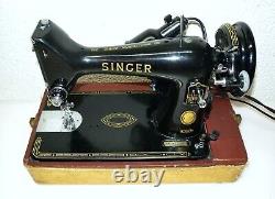 Machine à coudre Singer 99k de 1959 avec son étui d'origine