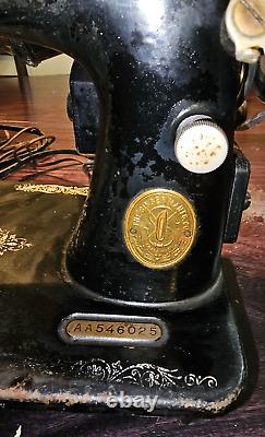Machine à coudre Singer AA546025 de 1925 en bon état de fonctionnement - COUD BIEN
