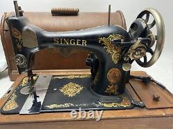 Machine à coudre Singer Antique de 1919 avec boîtier, accessoires, restauration / pièces. LIRE