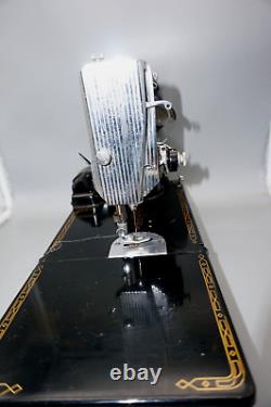 Machine à coudre Singer Featherweight Modèle 221 1 Antique de 1950 Numéro de série Am684385