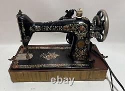 Machine à coudre Singer Model 66 de 1915, moteur fonctionne, avec étui de voyage, décalcomanies Redeye