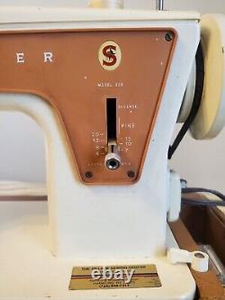 Machine à coudre Singer Vintage en métal 239 avec dentelle en cuir + zigzagger point aveugle +++