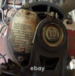 Machine à coudre Singer ancienne à pédale et moteur industriel, style vintage