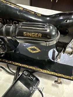 Machine à coudre Singer antique AG893238 en excellent état, prête à l'emploi, entièrement opérationnelle