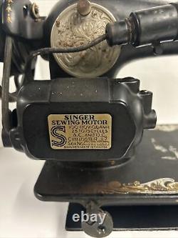 Machine à coudre Singer antique avec moteur et lumière Singer