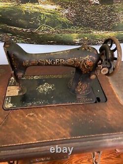 Machine à coudre Singer antique de 1910 avec cabinet à pédale - Fonctionnelle originale G-238325