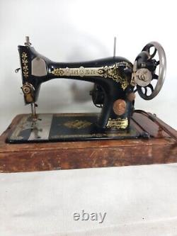 Machine à coudre Singer antique modèle 1910 #28 - Huilée et testée